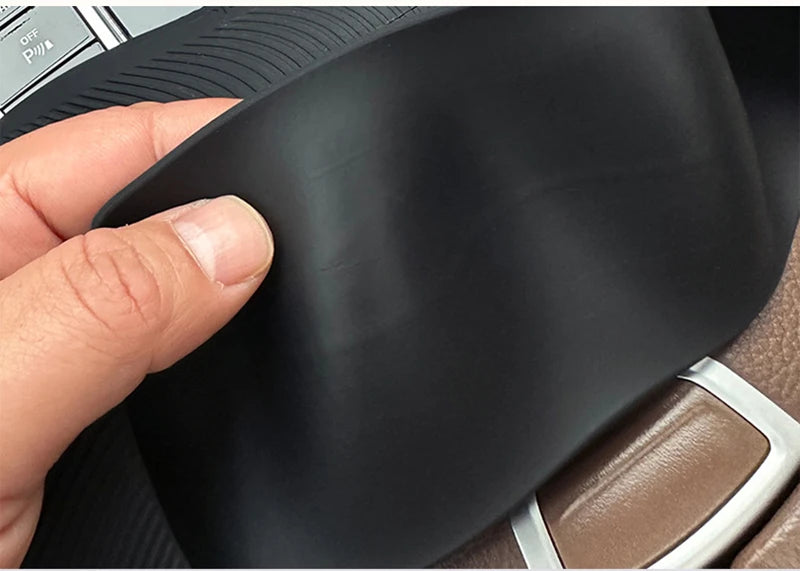 Soft Silicone Steering Wheel Cover Wear-resistant Tire Pattern Car Accessories Auto Protective Decoration Steering Wheel Cover