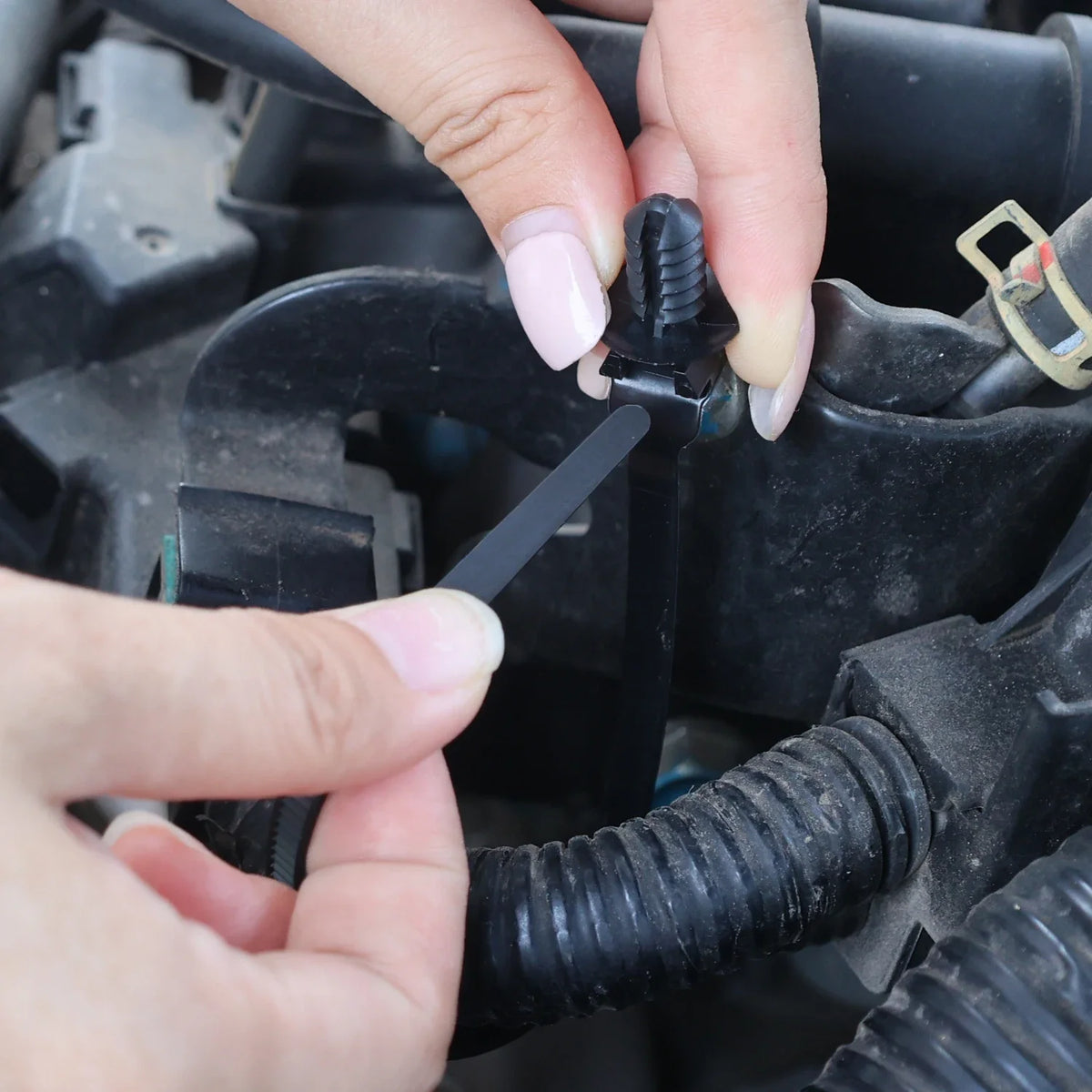 Nylon Push Clip Zip Tie Fastener Universal Car Bumper Fender Retainer Self Locking Nylon Strap Body Trim Repair Accessories